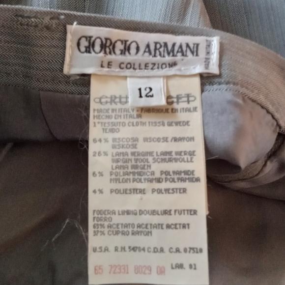 COPY - NEW VINTAGE GIORGIO ARMANI LE COLLEZIONI 12 SKIRT ITALY VIRGIN WOOL BLEN… - Picture 7 of 9